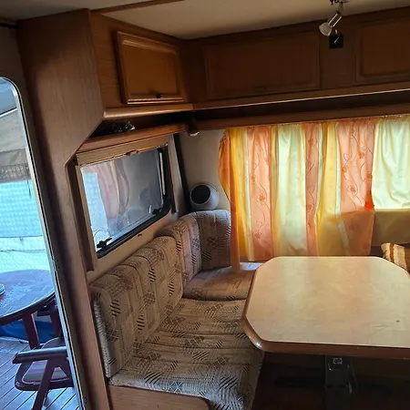 Camper Umma * Banjole