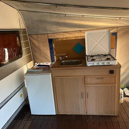 Camper Umma Banjole