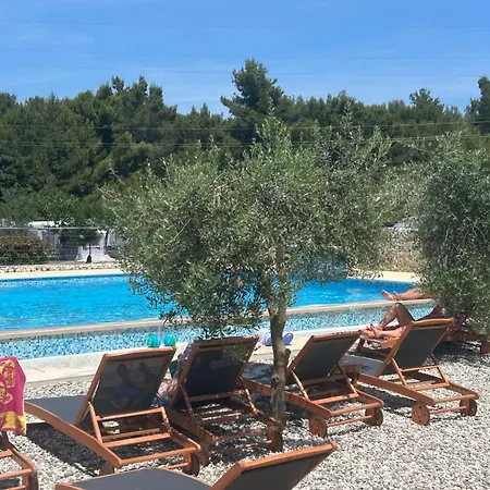 Camper Umma منتزه العطل بنجول